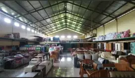 Disewakan ruko besar dan bersih bis abuat gudang