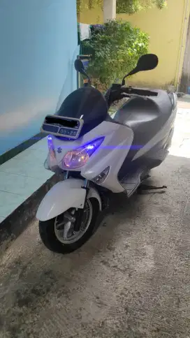 Suzuki Burgman 200 Tahun 2015