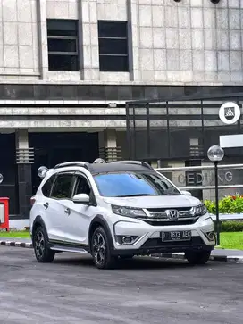 KM 60RB // HONDA BRV E PRESTIGE 1.5 AT 2016
