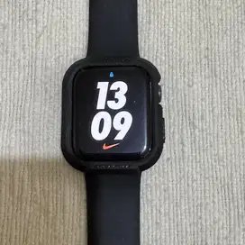Apple Watch 6 (44mm) baca deskripsi