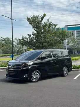 Vellfire 2.5 G A/T 2015