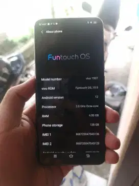 VIVO S1.   4/128