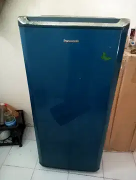 Jual kulkas gratis kipas angin, merek panasonic 1 pintu