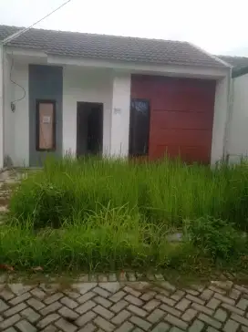 di jual cepat rumah di perumahan mutiara maja