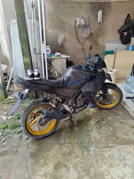 Cb150r old jual butuh