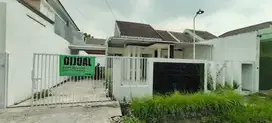 Dijual Cepat Rumah 1 lantai tanah 200m2 Perum BCF sidoarjo