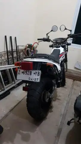 Yamaha tw 200 tahun 2002