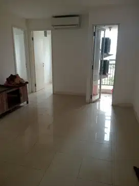 Sewa 3br unfurnish lantai rendah