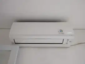 AC Daikin inverter tipe smile /star 1,5 pk