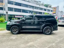 Dijual Toyota Fortuner VNT TRD AT Solar 2015