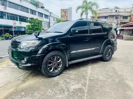 Dijual Toyota Fortuner VNT TRD AT Solar 2015