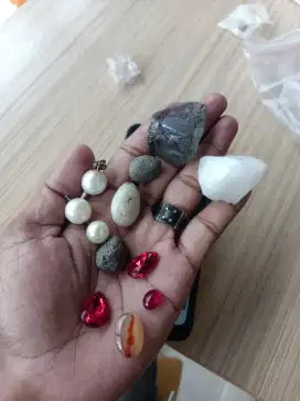 Di jual yg minat dan hobi bisa chek dan tes ke aslian nya wa dan hp