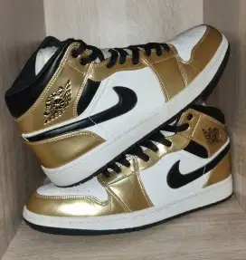Jordan 1 Mid SE 'Metallic Gold' 43