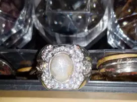 White safir Star