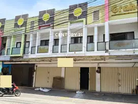 Ruko 4 Gandeng Siap Pakai Di Pinggir Jl Besar Jababeka