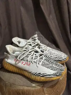 Sepatu adidas yeezy boost size 44