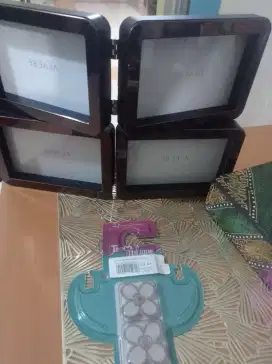 Bingkai foto dan wadah tisu