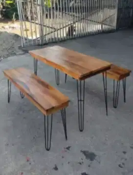 Meja bangku panjang