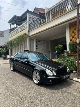 Mercedez Benz W211 E240 Avantgarde 2005
