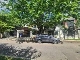 Dijual Rumah Bagus dan murah di Raya DHI, Surabaya