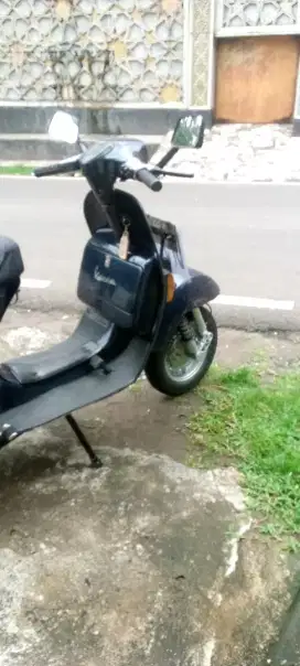 Vespa Exclusive 2 thn 97 ORI cat