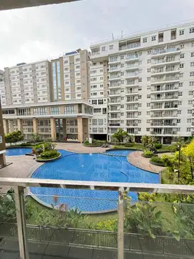 Jual BU Unit 2 Bed Apartemen Gateway Pasteur Full Furnish - View Kolam