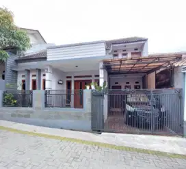 Rumah di perumahan strategis cimahi