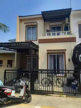 dijual rumah 2 lantai dekat mall citra raya cikupa tangerang