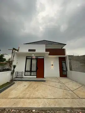 RUMAH BERLOKASI STRATEGIS DI SAWANGAN DEPOK