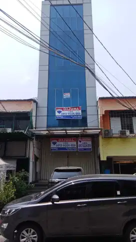 Ruko Dijual Pluit Selatan uk 120m2 5LT , Sudah full furniture at Jakut