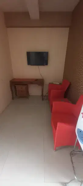 Menteng SQuare disewakan tahunan 2 kamar termurah  Lt rendah
