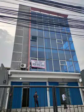 Ruko gandeng hadap jalan raya warung buncit
