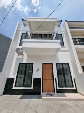 Rumah Dijual Di Regensi Melati Mas 2 Lantai Baru Siap Huni