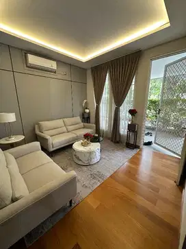 RUMAH ROYAL RESIDENCE SEMI FURNISH CANTIK