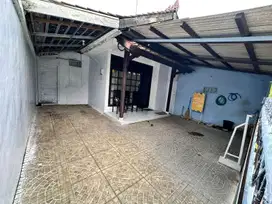 Dijual Tanah Bonus Rumah  Lokasi Premium dekat Cocomart Taman Griya