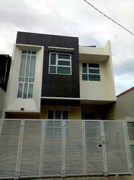 Rumah cantik siap huni di Pasar Minggu Jakarta Selatan