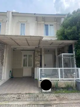 Rumah semi furnished Vanya Park Bsd