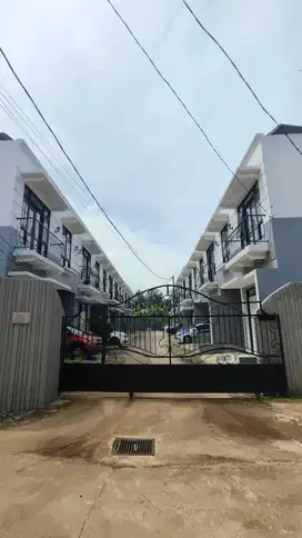 Nempel Jalan Raya Utama. Diapit 3 Pintu Tol, 10 Menit Lrt
