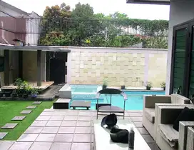 Rumah Mewah MURAH Duri Kepa Lt705m2 ada Kolam Renang Kebon Jeruk