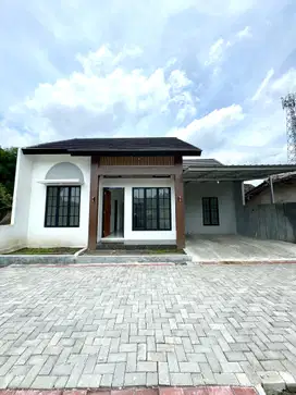 Rumah 600 Jutaan Hanya 200m dari Jalan Magelang Km 11