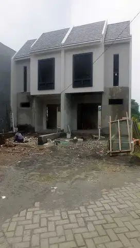 RUMAH 2 LANTAI BUMI BENOWO ASRI, RUMAH 500 JUTAAN SURABAYA