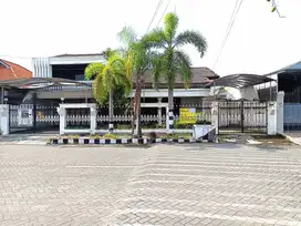 Rumah di Kutisari Indah Utara
