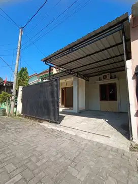RUMAH PERUM CLUSTER PURBAYAN