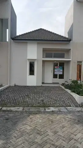 Dijual MURAH rumah di perumahan Newton Park dekat Juanda