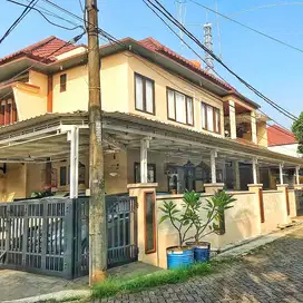 Rumah Hook dalam Komplek, Hanya Selangkah ke TB Simatupang