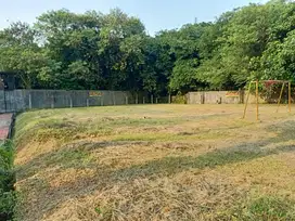 Tanah di dijual (2 kavling) di dalam cluster di Bukit Golf, Bekasi
