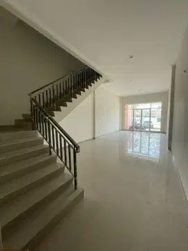 Disewakan Ruko Golf Island 4 Lantai Lokasi Strategis
