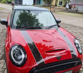 MINI COOPER 3 DOOR CHILLI RED LOW KM 3.xxx
