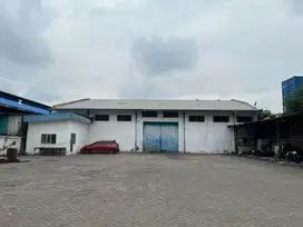 Gudang Besar Siap Pakai di Kalimas