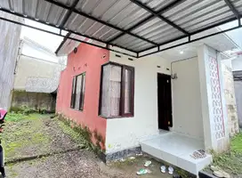 Rumah di kompleks perumahan Kekeri Lombok barat